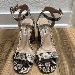 Steve Madden Black and Cream Snake Print Heels